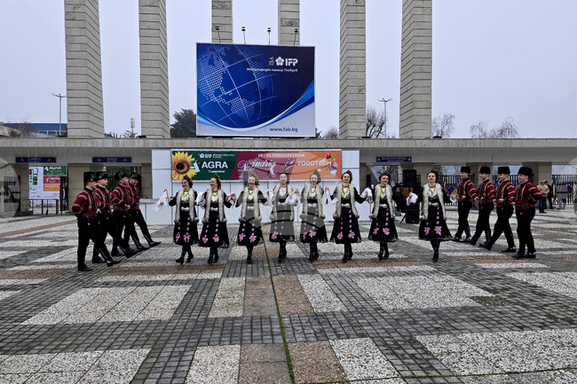 Още не са постъпвали съобщения от ВКС за определяне на финансовия министър за процесуален представител на държавата в Пловдивския панаир, съобщиха от МФ 