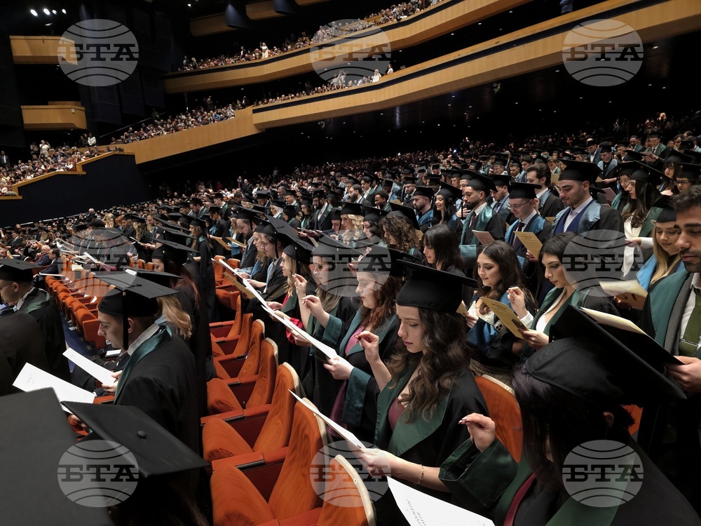 Медицински университет - лекари - дипломиране