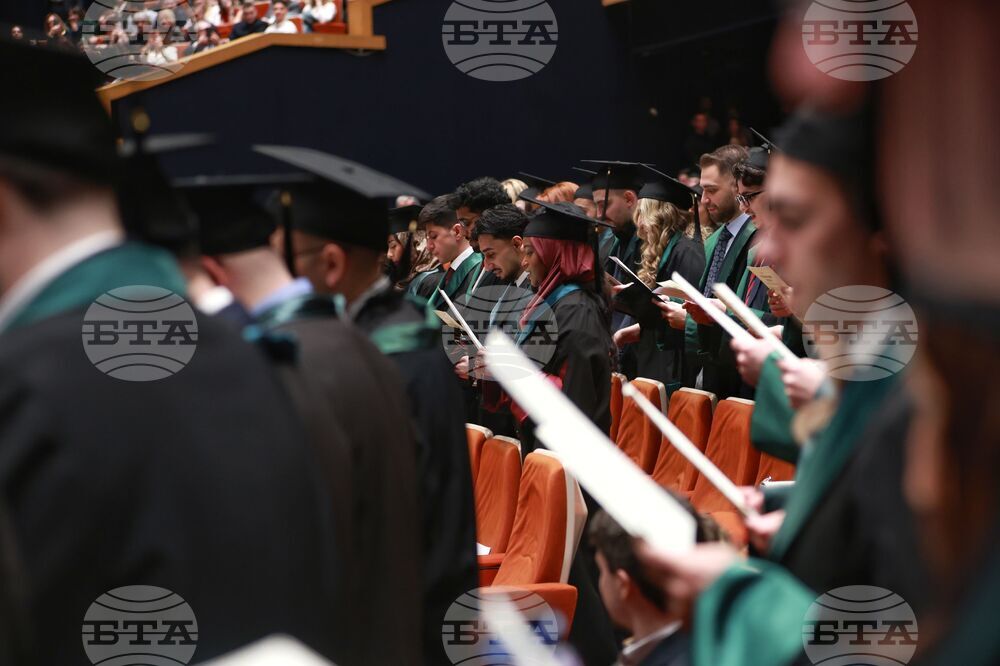 Медицински университет - лекари - дипломиране