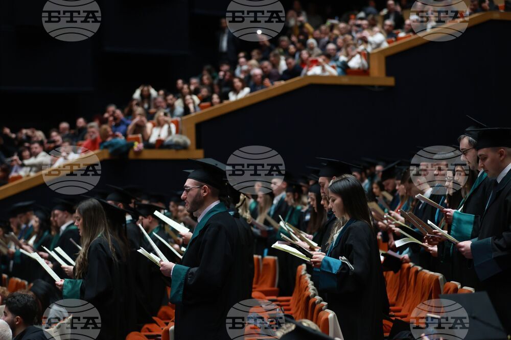 Медицински университет - лекари - дипломиране