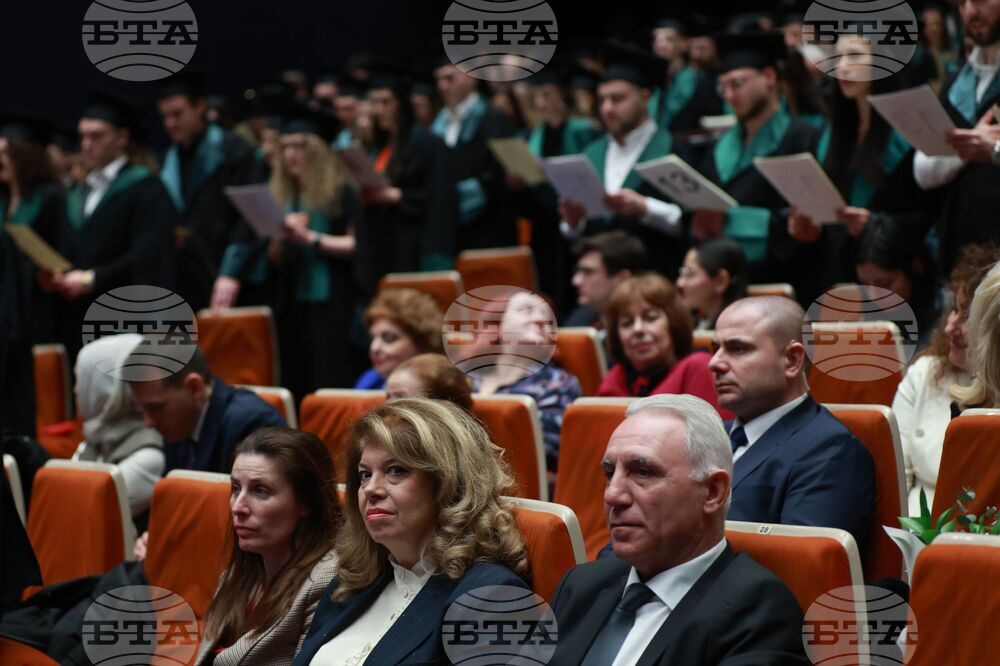 Медицински университет - лекари - дипломиране