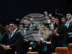 Медицински университет - лекари - дипломиране