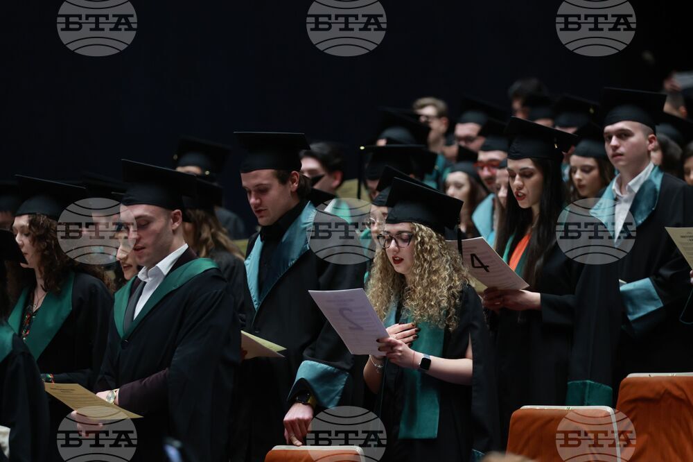 Медицински университет - лекари - дипломиране