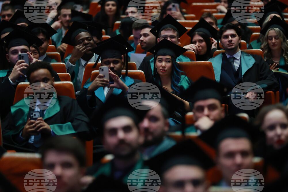 Медицински университет - лекари - дипломиране