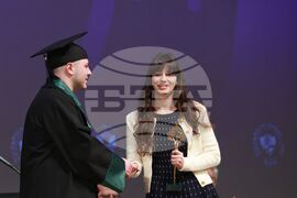 Медицински университет - лекари - дипломиране