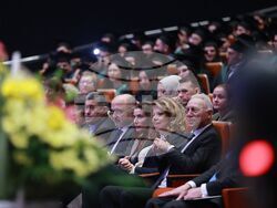 Медицински университет - лекари - дипломиране