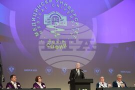 Медицински университет - лекари - дипломиране