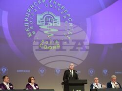 Медицински университет - лекари - дипломиране