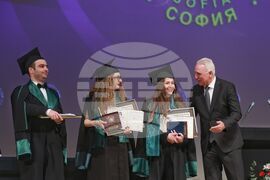 Медицински университет - лекари - дипломиране