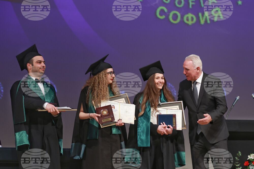 Медицински университет - лекари - дипломиране