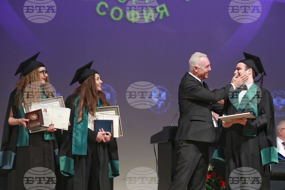 Медицински университет - лекари - дипломиране