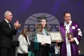 Медицински университет - лекари - дипломиране