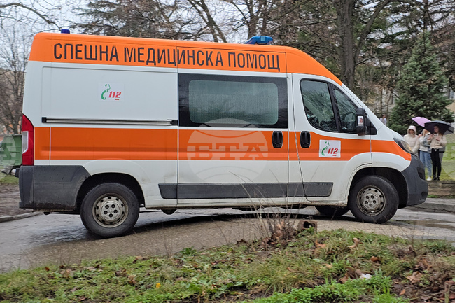 Мъж на 23 години е с опасност за живота след инцидент на автомивка в Казанлък 