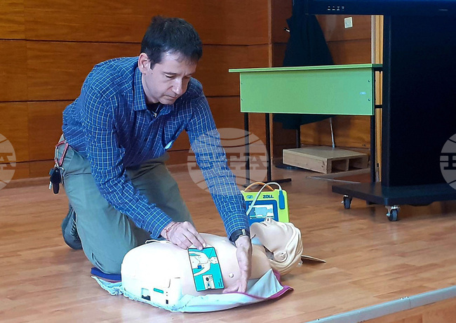 Кърджали - автоматичен дефибрилатор - представяне 