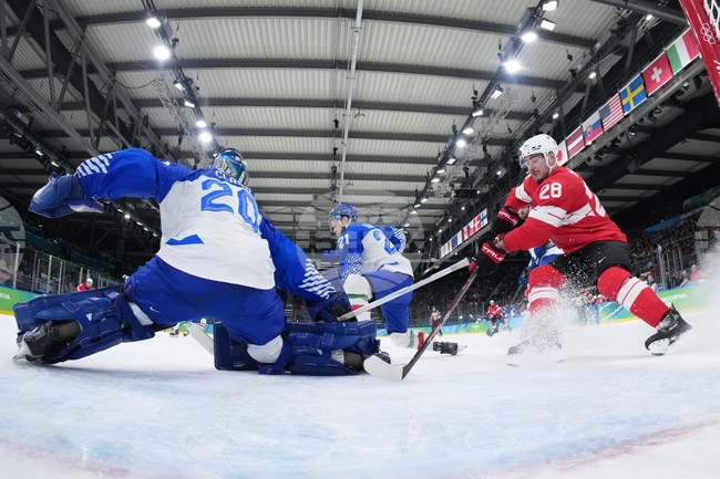 Швейцария и Германия се класираха за четвъртфиналите на олимпийския турнир по хокей на лед