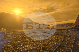 Антарктида - слънчево затъмнение