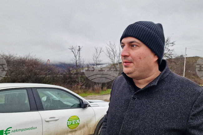 Работи се по монтажа на електрическите мотори в помпена станция „1300“, каза управителят на „Водоснабдяване и канализация – Шумен“