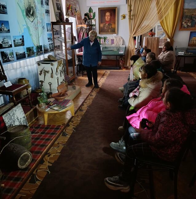 Ученици от Болградската гимназия „Георги Раковски“ в Украйна посетиха Историко-етнографския музей в Болград