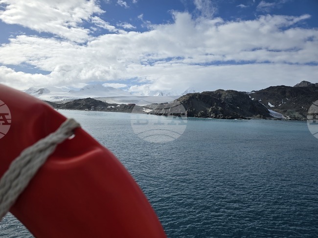 Научноизследователският кораб „Св. св. Кирил и Методий“ отплава от Антарктида