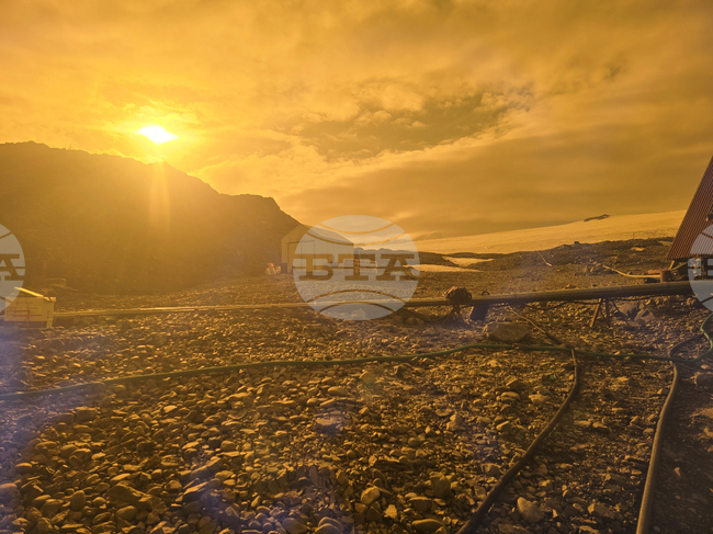 Antarctica - Solar eclipse