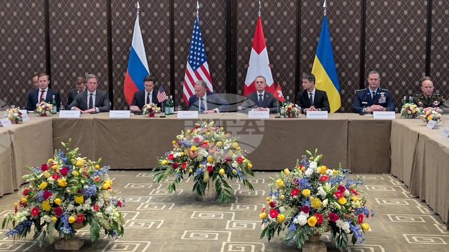 Русия заяви, че е готова да приеме предложените от САЩ гаранции за сигурността на Украйна, заяви началникът на канцеларията на Зеленски