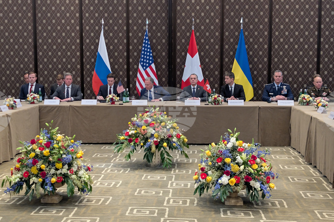 Русия заяви, че е готова да приеме предложените от САЩ гаранции за сигурността на Украйна, заяви началникът на канцеларията на Зеленски