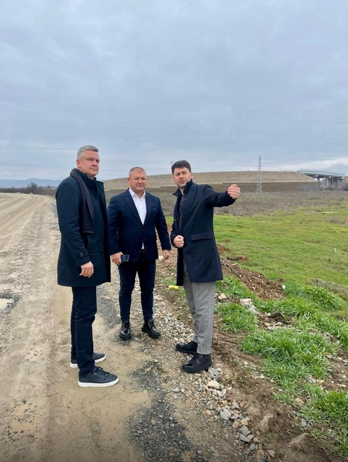 Община Стара Загора: Зам.-кметът на Община Стара Загора и изпълнителният директор на „Индустриална зона Загоре“ обсъдиха реализацията на високотехнологичен проект в с. Еленино