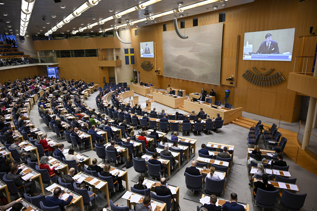 Комисията по отбрана към парламента на Швеция смята, че не може да бъде изключена възможността за руска военна атака срещу страната