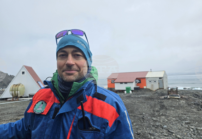 Antarctica - Petar Sapundjiev - 34th Bulgarian Antarctic Expedition