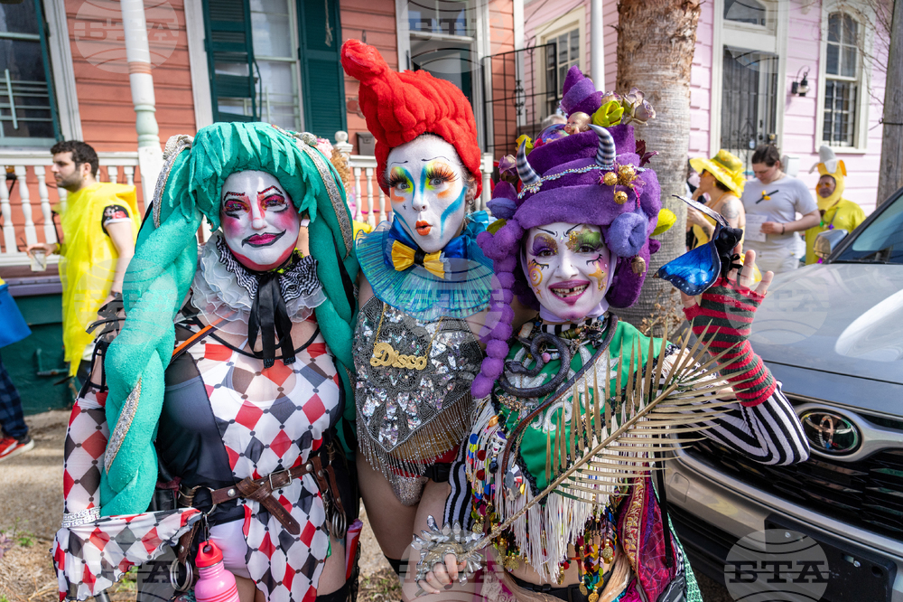 Society of Saint Anne Parade - Mardi Gras Day - 2-17-26 (77)