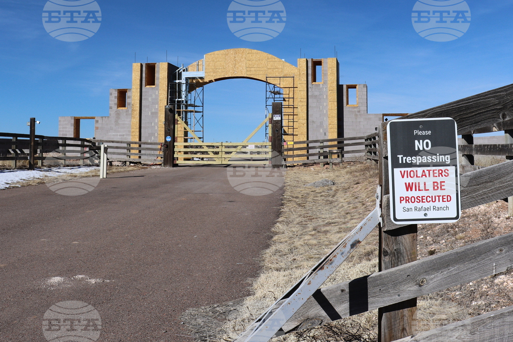 Ню Мексико разследва твърдения за тела, погребани близо до ранчото на Джефри Епстийн