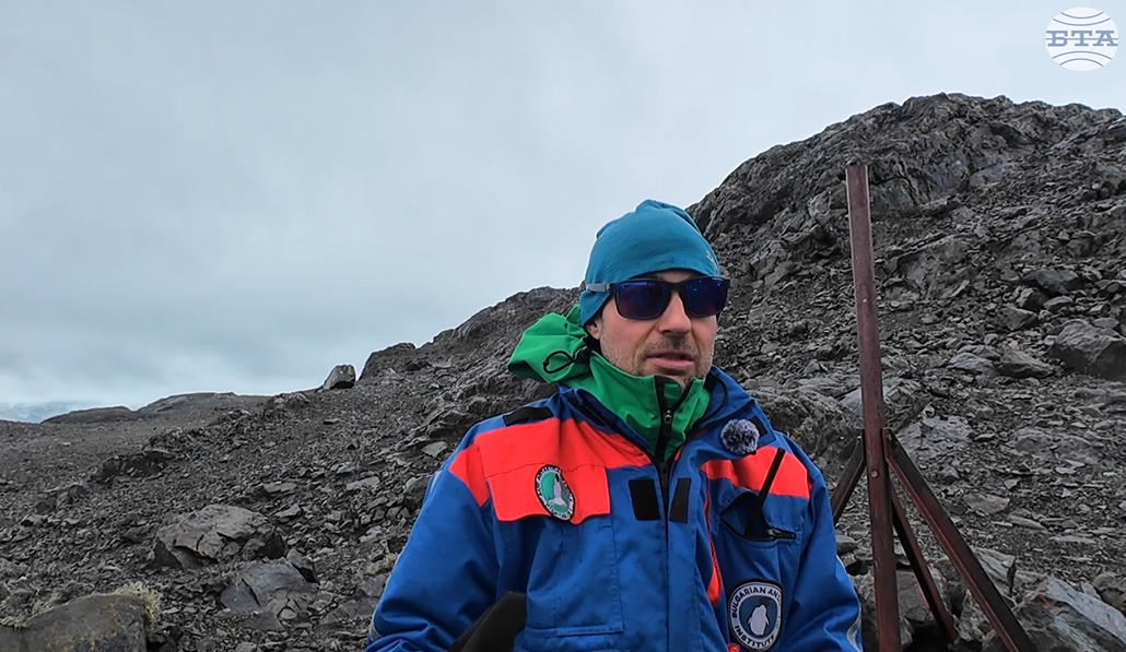 Все по-съществена е нуждата научните данни за Антарктида да се получават в реално време, каза за БТА електроинженерът д-р Петър Сапунджиев