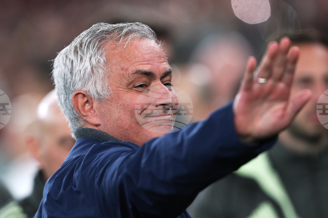 Треньорът на Бенфика Жозе Моуриньо взе решение да не говори с медиите преди реванша с Реал Мадрид