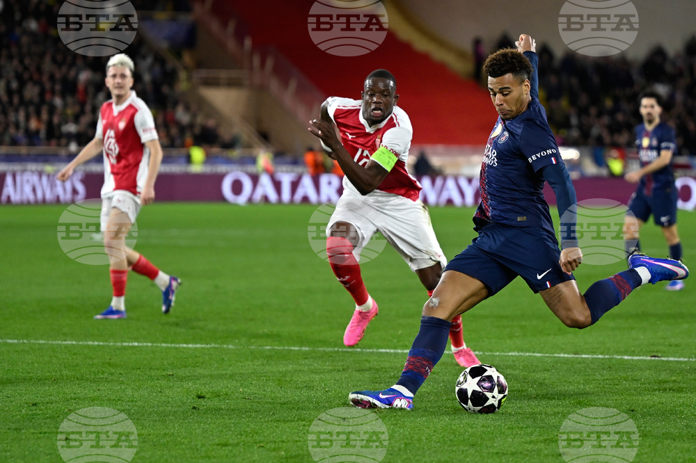 Пари Сен Жермен заличи два гола пасив и победи Монако в плейофите в Шампионската лига