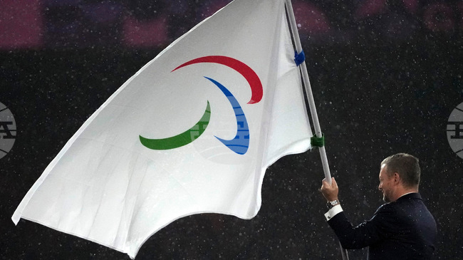 Русия и Беларус получиха позволение да се състезават в Параолимпийските игри със знамената си, Украйна нарече решението "скандално"