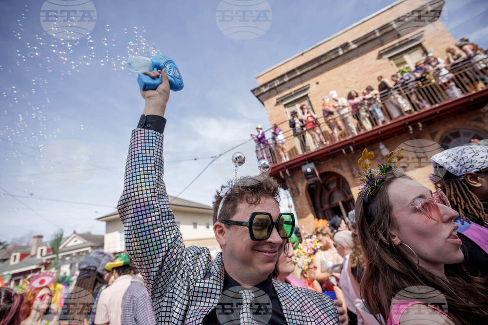 APTOPIX New Orleans Mardi Gras
