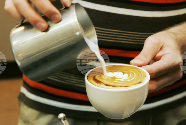 Кофеиновите напитки могат да помогнат за защитата на мозъка, показва проучване