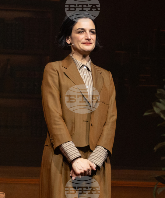 "All Out: Comedy About Ambition by Simon Rich" Broadway Curtain Call