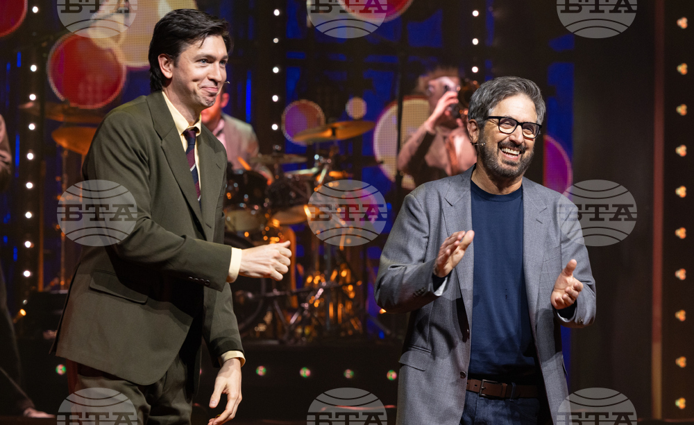 "All Out: Comedy About Ambition by Simon Rich" Broadway Curtain Call