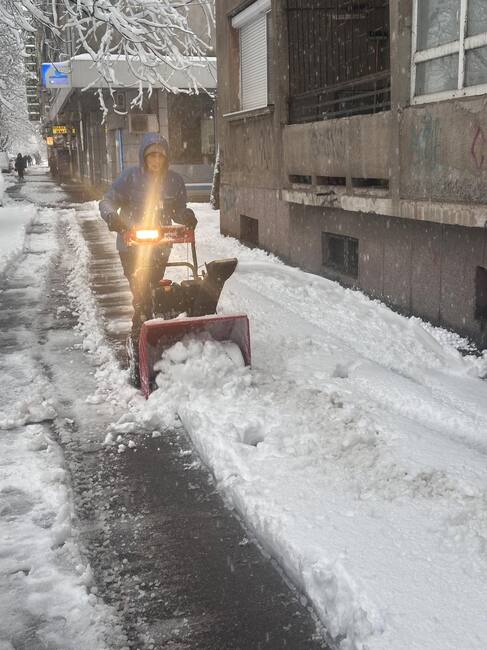  Община Русе: Фирмите по снегопочистване работят активно по пътната мрежа в Русе