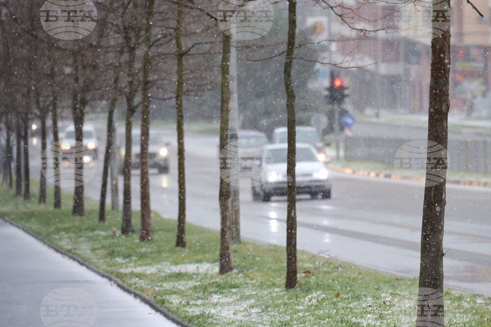 Бургас - снеговалеж - обстановка