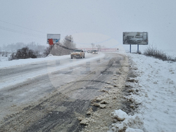 Търговище - снеговалеж - пътища - обстановка
