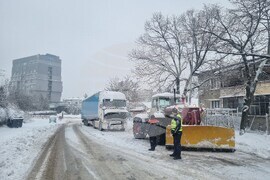 Търговище - снеговалеж - пътища - обстановка