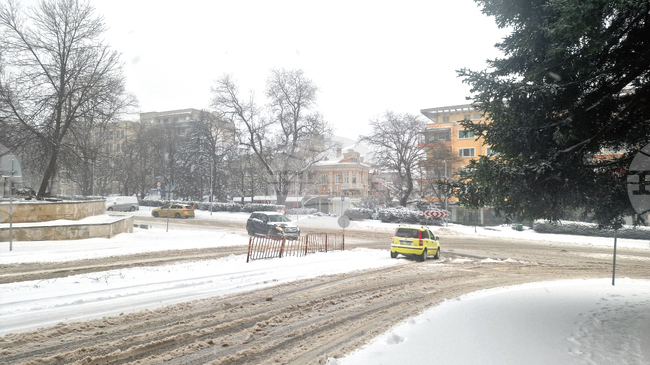 Електрозахранването в шуменския кв. „Дивдядово“ е възстановено, социалният патронаж и обществената трапезария работят в нормален режим