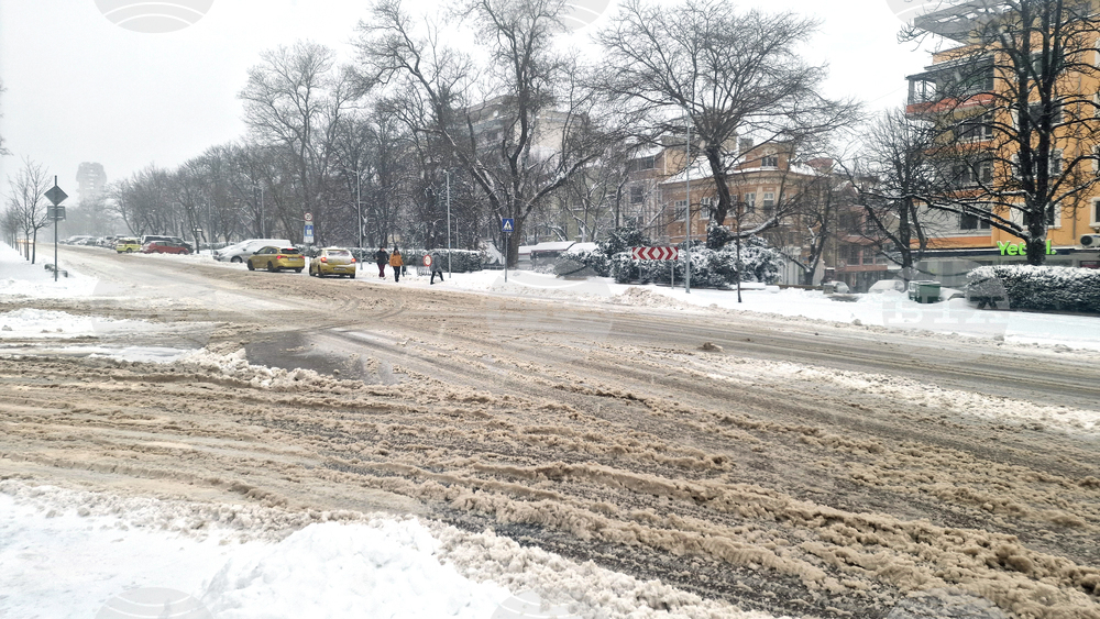 Шумен - улици - снегопочистване