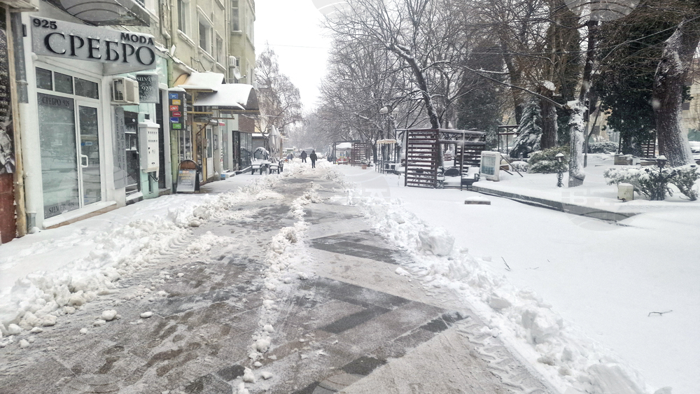 Шумен - улици - снегопочистване