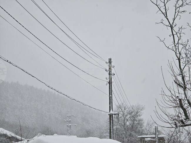 Проблеми с тока има в седем от осемте общини в Ловешка област