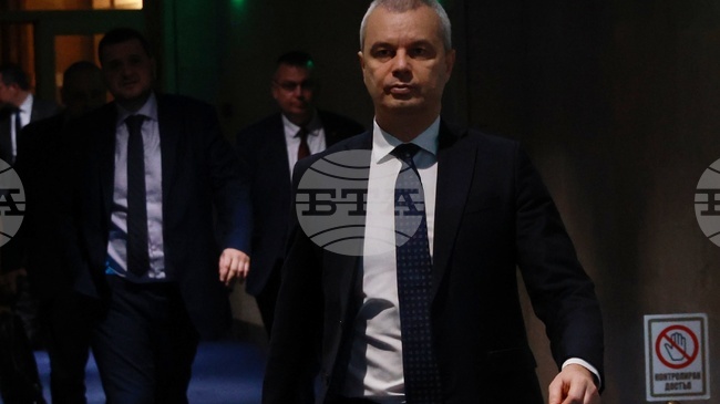 Според Костадин Костадинов от „Възраждане“ служебният кабинет е слаб и непрофесионален