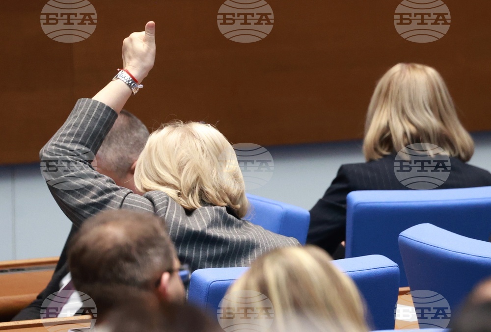 Децата на 15 и 16 г. да получават същата защита при сексуални престъпления срещу тях като тези до 14 г., прие на първо четене парламентът с промени в Наказателния кодекс