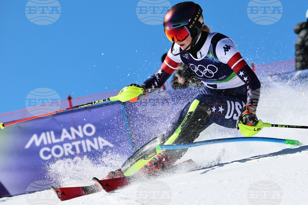 Микаела Шифрин спечели титлата в женския слалом и за трети път в кариерата си стана олимпийска шампионка, Анина Цурбриген се класира 41-ва